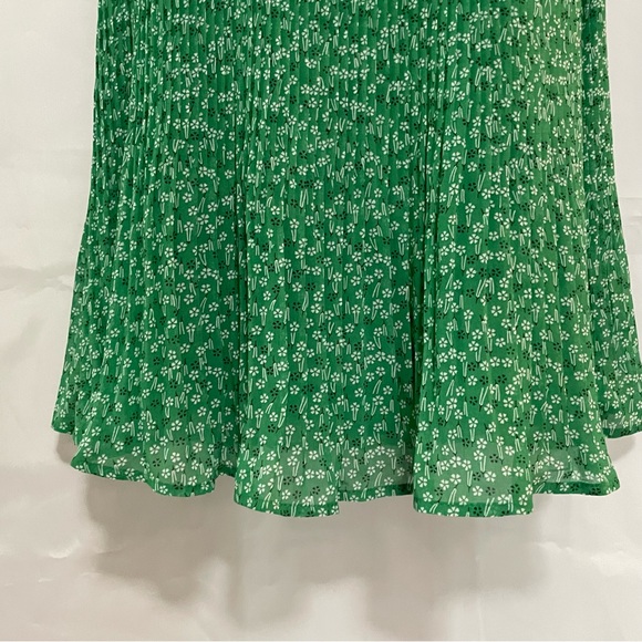 Mango Pleated Green Tiny Floral Dress - Picture 9 of 10